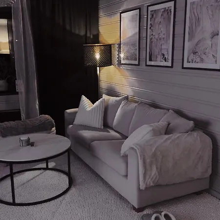 Koselig Og Sjarmerende Leilighet Sentralt I Trd Apartamento *